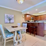 Pelican Walk 410