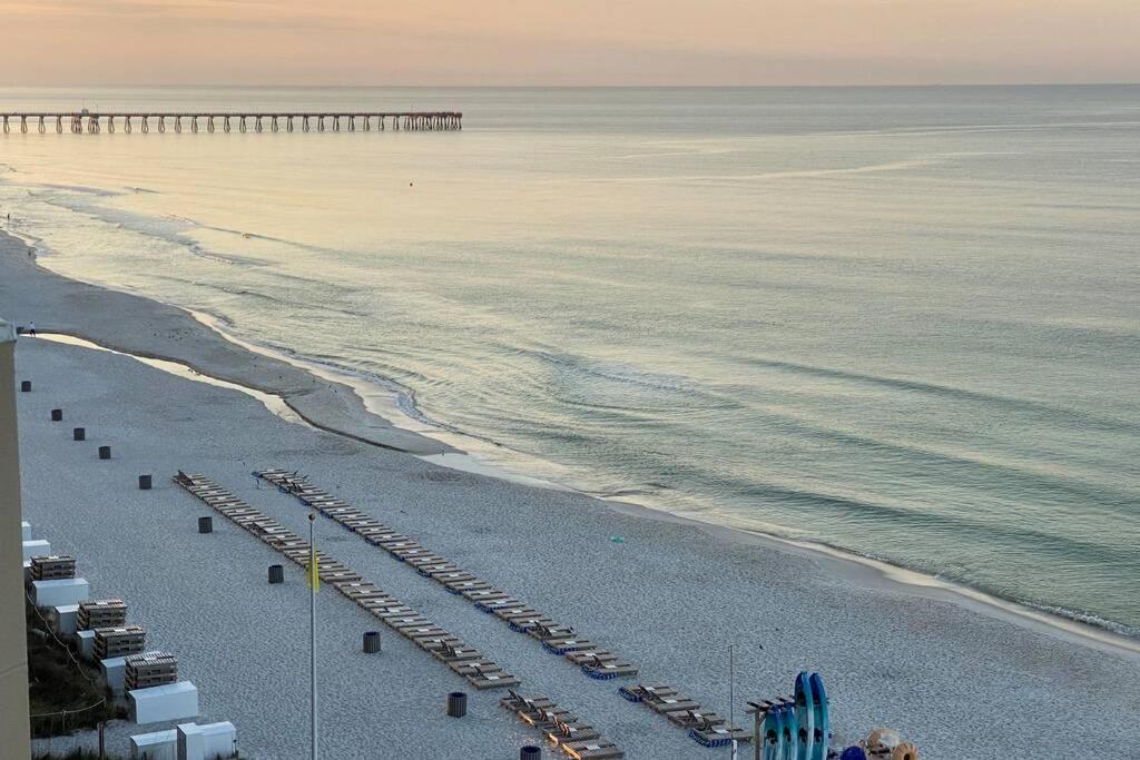 Happy Ours 2200 Sq Ft Corner Beachfront Sleeps 12 Panama City Beach