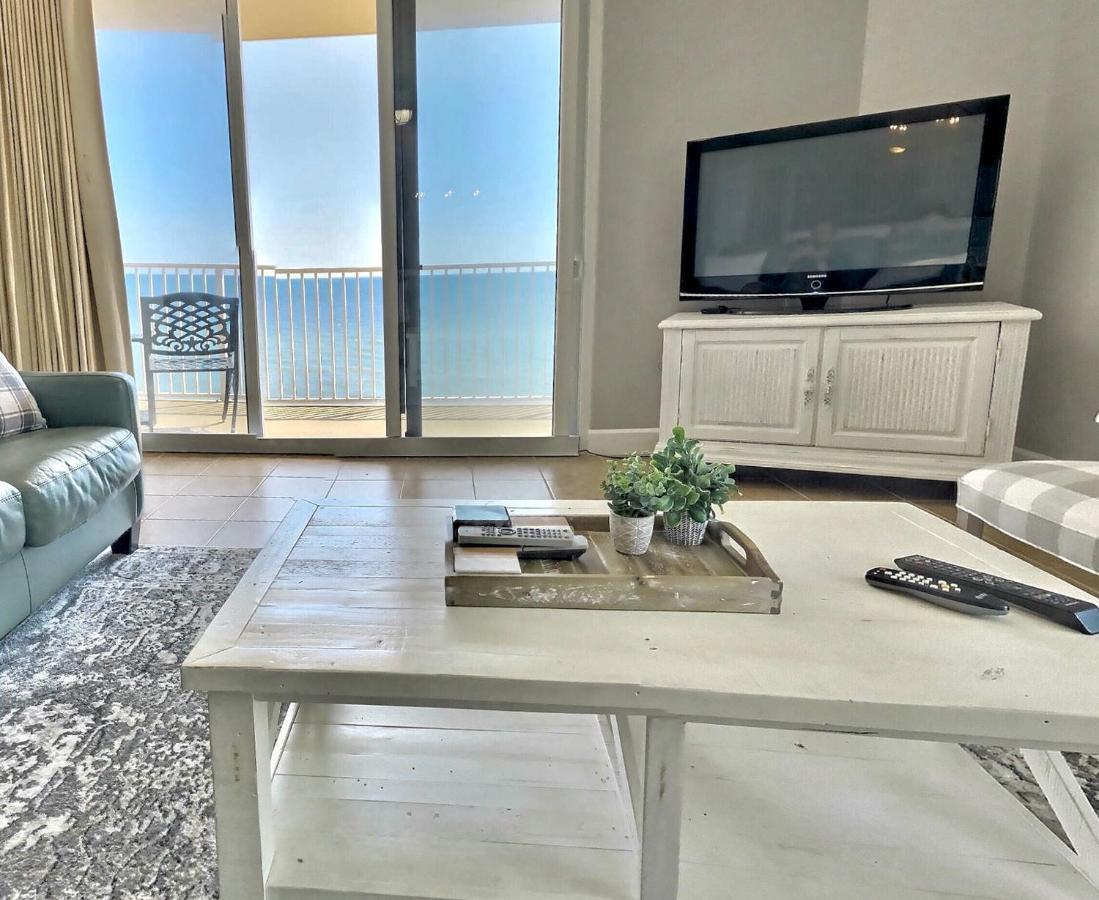 Apartment Happy Ours 2200 Sq Ft Corner Beachfront Sleeps 12