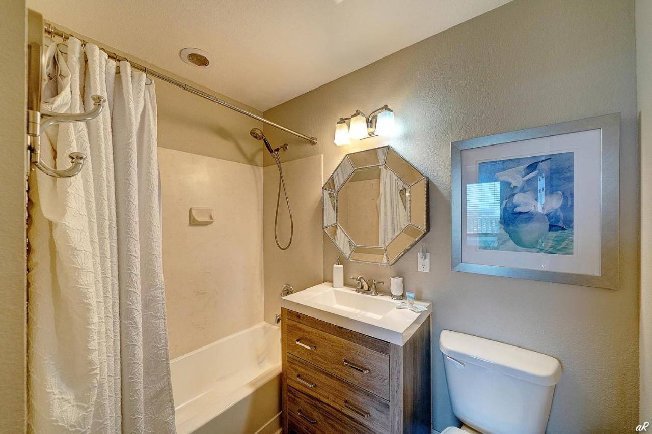 Amazing Sunset Oceanfront Apartment Panama City Beach