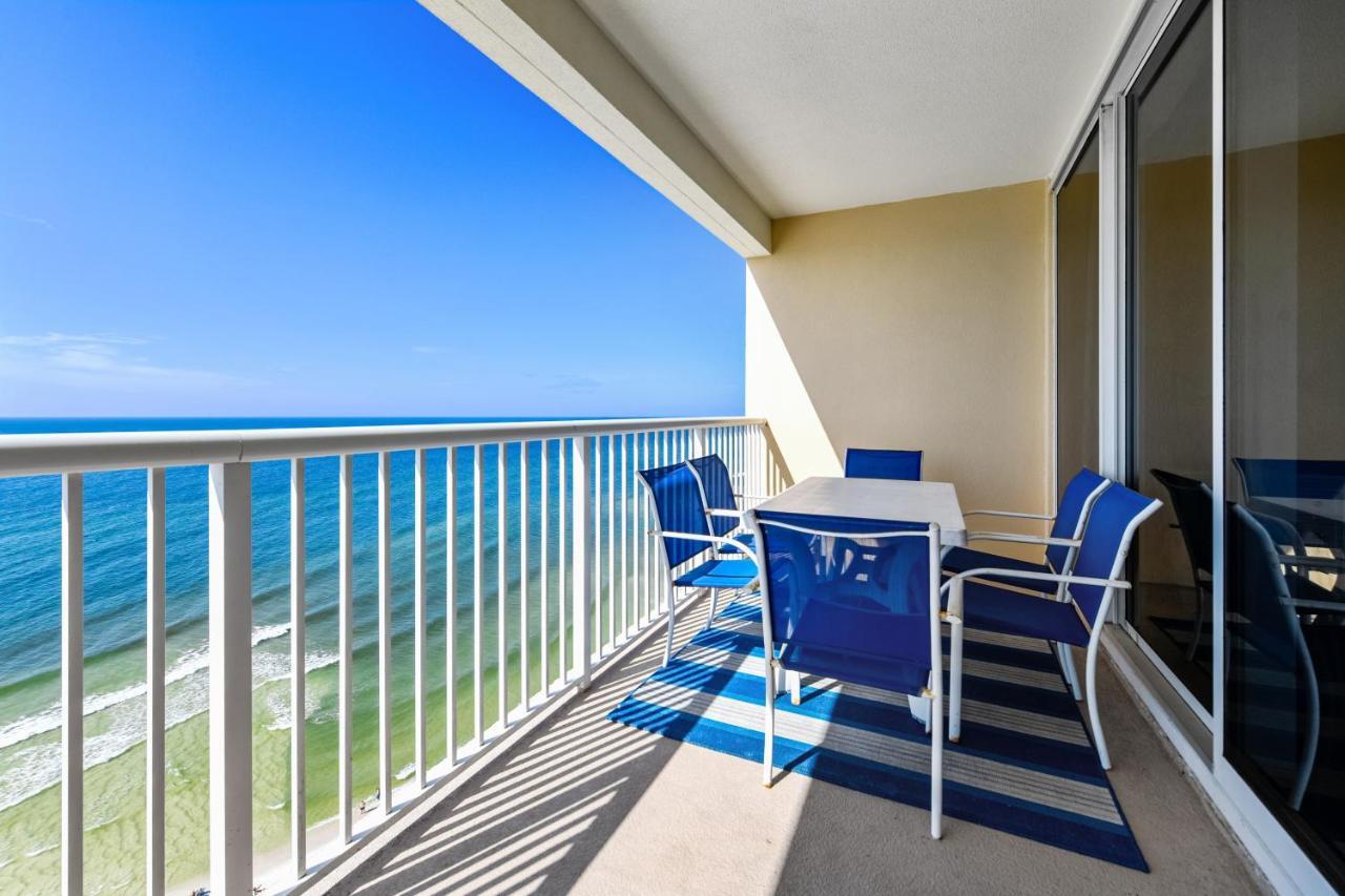 Majestic #1502-1 By Book That Holiday home
