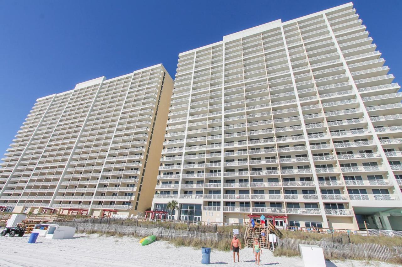 Majestic #1502-1 By Book That Holiday home