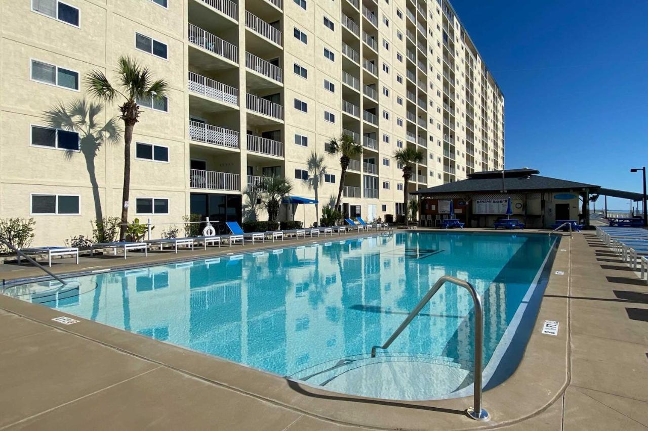 Pcb With Community Perks And Access Apartment *