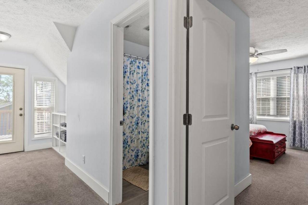 Seaside Serenity: Coastal Beach With Outdoor Living Holiday home Panama City Beach