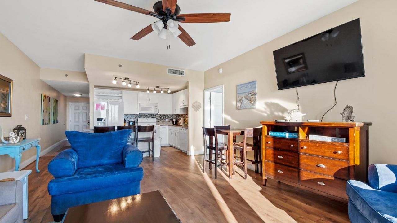 Laketown Wharf #1211 By Nautical Vacation *