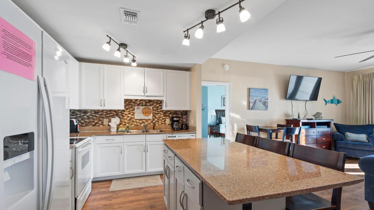 Laketown Wharf #1211 By Nautical Vacation Panama City Beach
