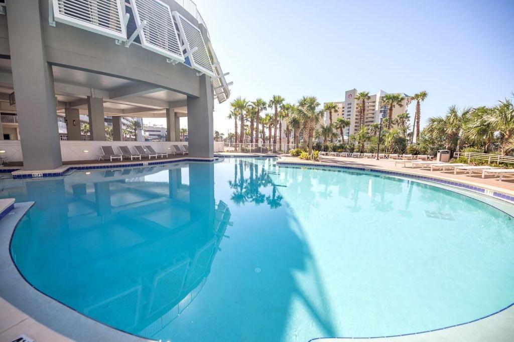 Laketown Wharf #1211 By Nautical Vacation *