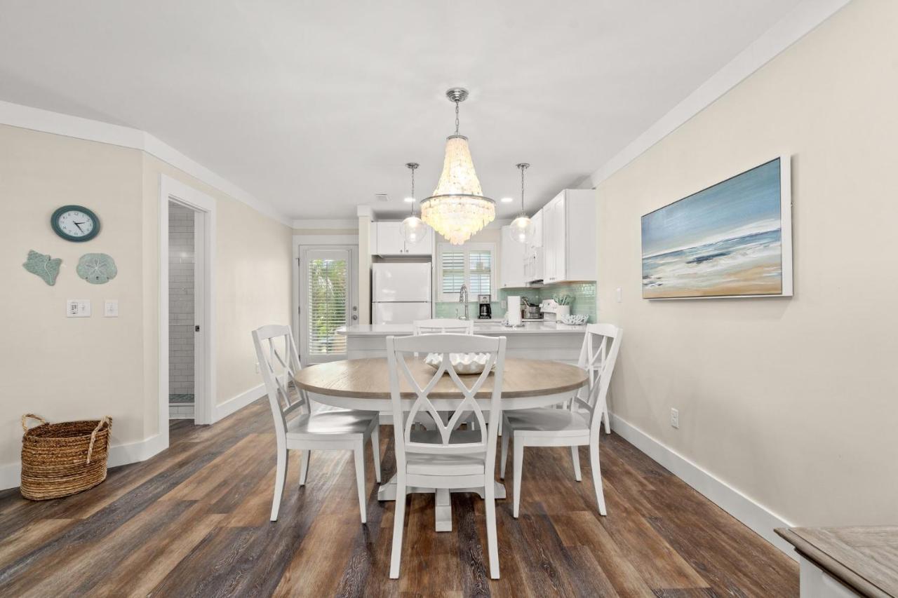 140 Feet To White Sandy Beaches! Newly Renovated! Pool! Grill! *