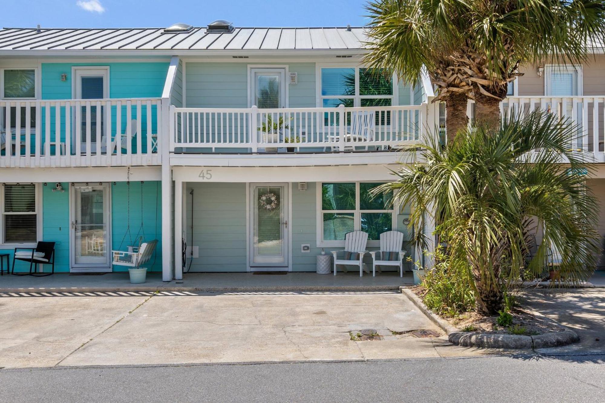 140 Feet To White Sandy Beaches! Newly Renovated! Pool! Grill! * Panama City Beach