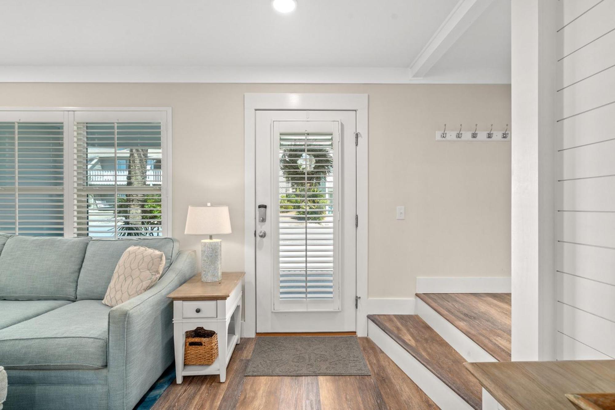 140 Feet To White Sandy Beaches! Newly Renovated! Pool! Grill!