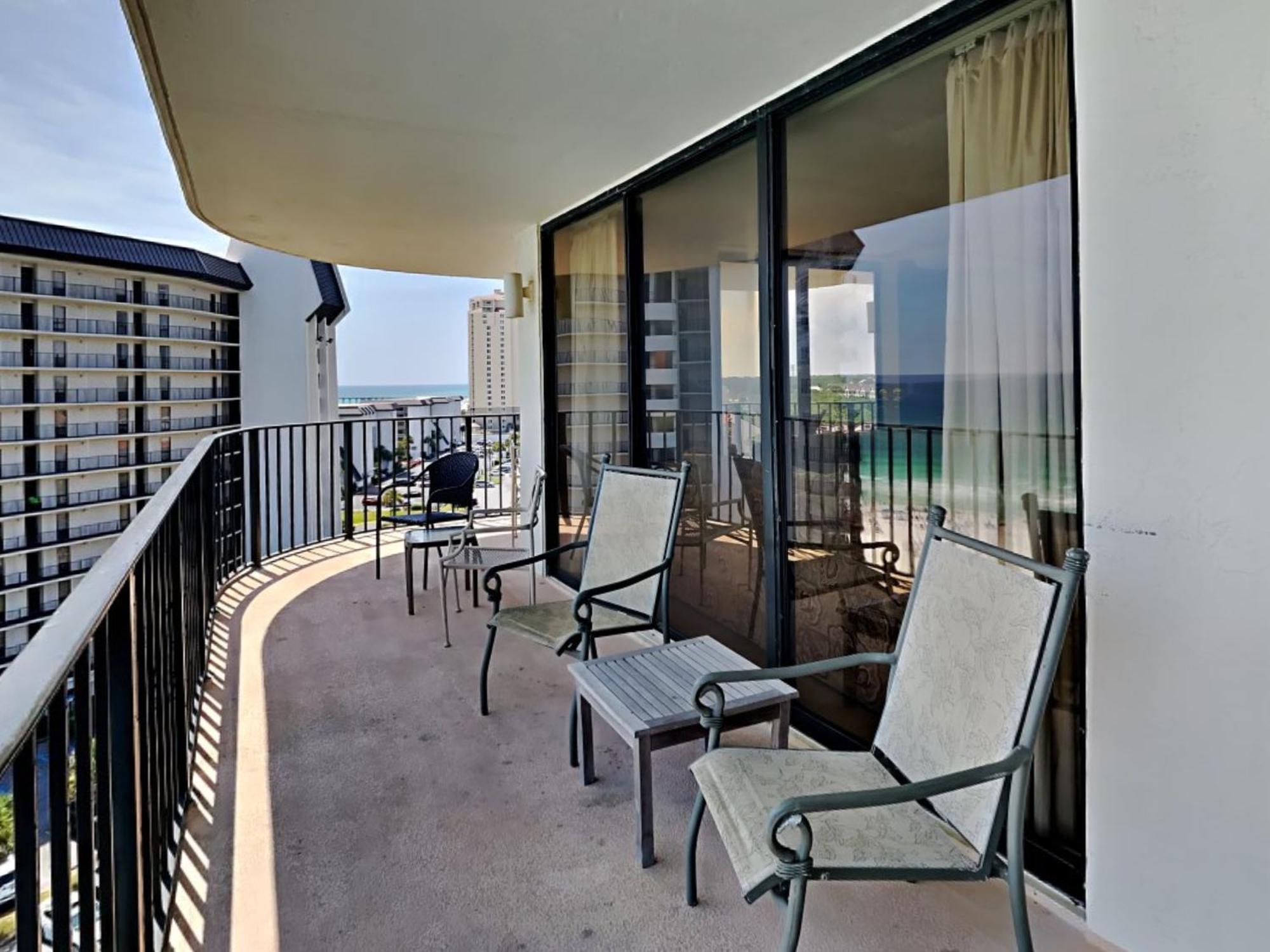 Edgewater E10912