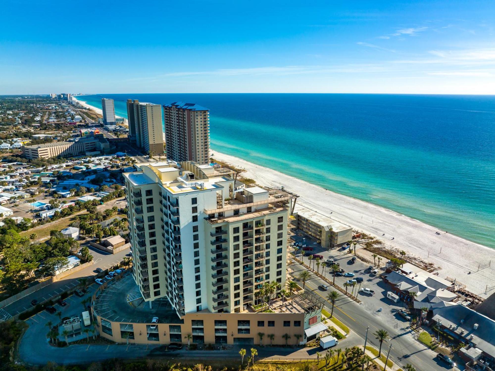 Apartment Origin 1213 - Newly Updated - Amazing Value *