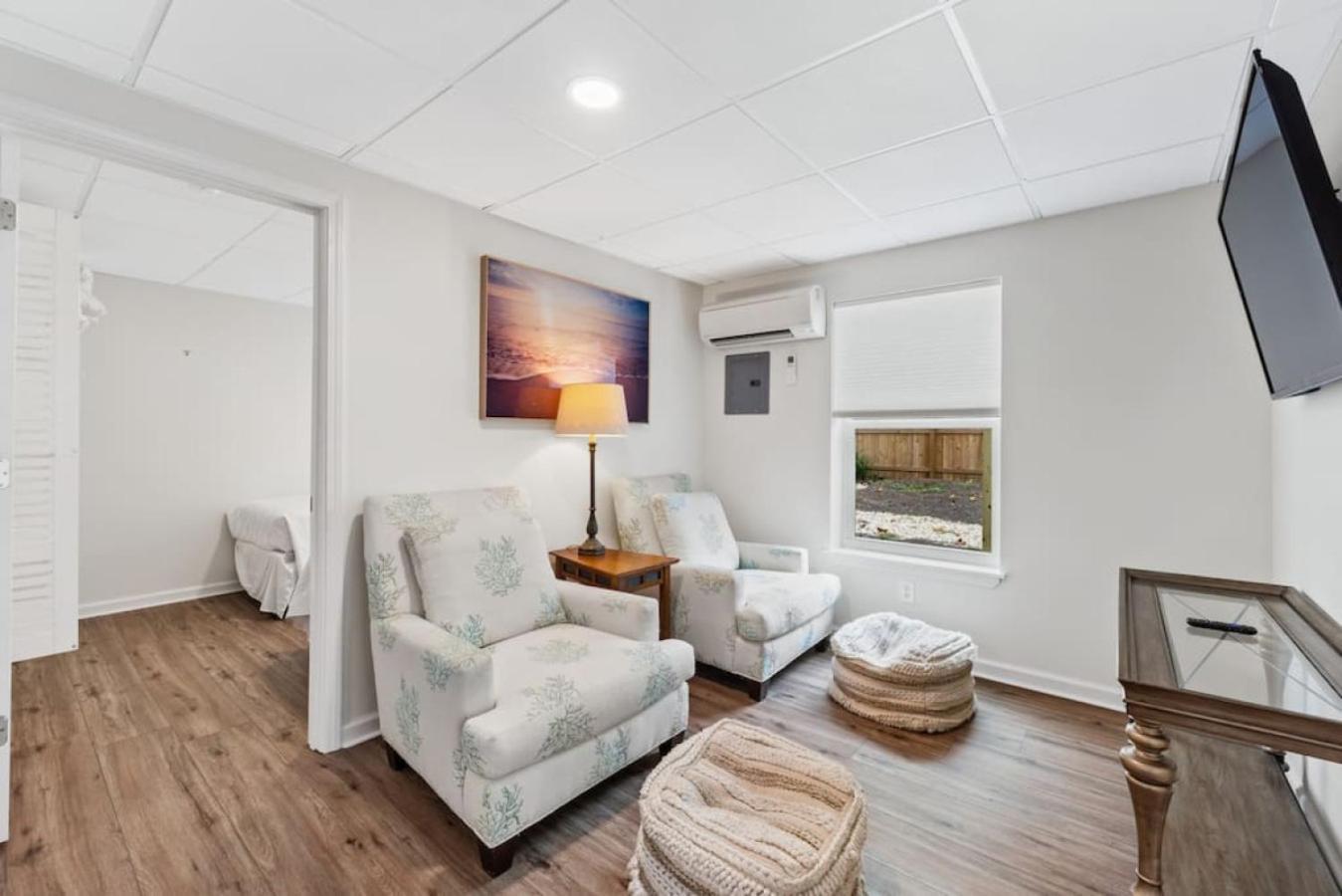 Hot Tub, Fire Pit, Access, Putting