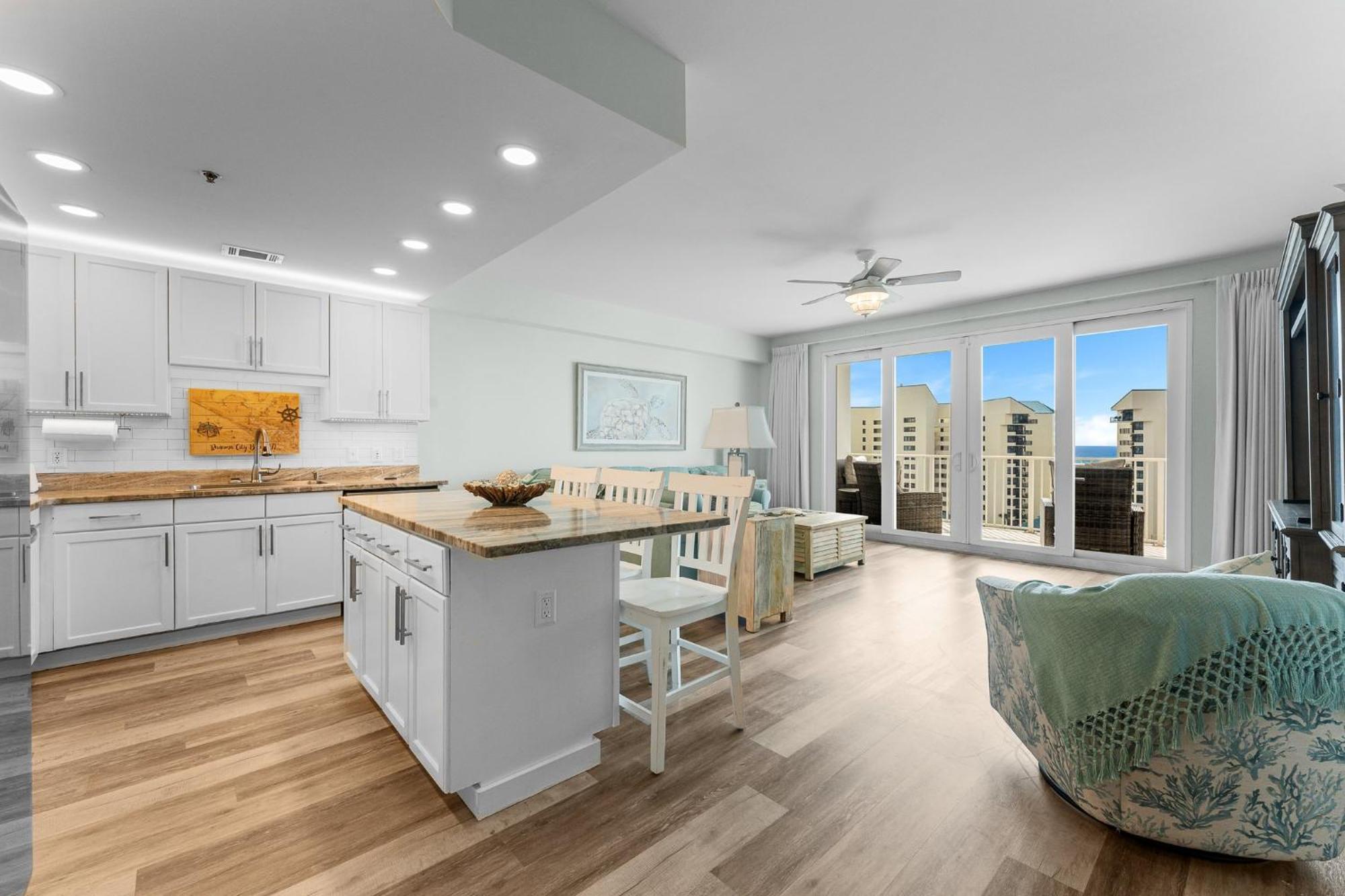 Modern Condo! Gulf Views & Amenities Galore! Presented By Dolce Getaways! Apartment
