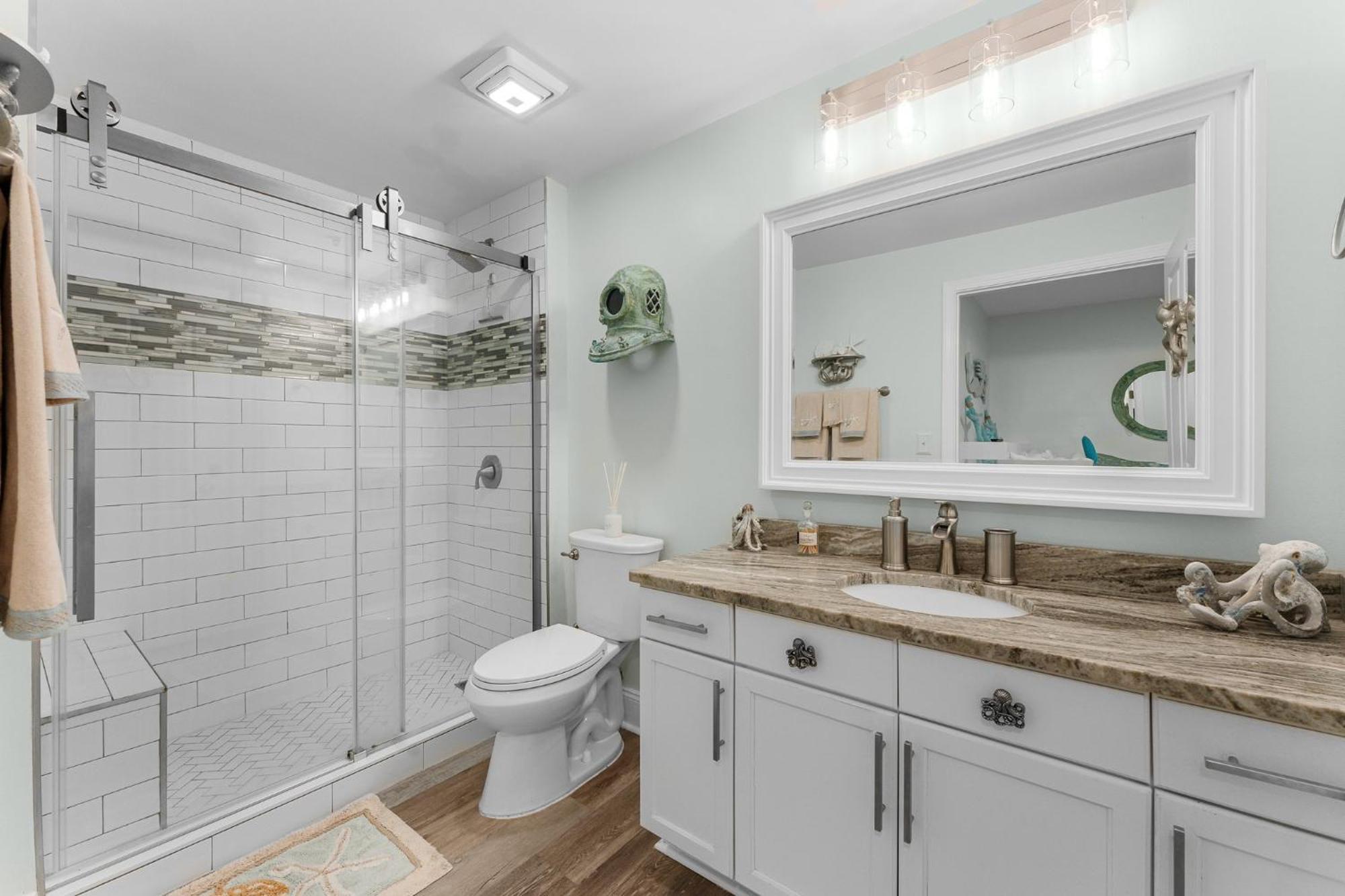 Modern Condo! Gulf Views & Amenities Galore! Presented By Dolce Getaways!