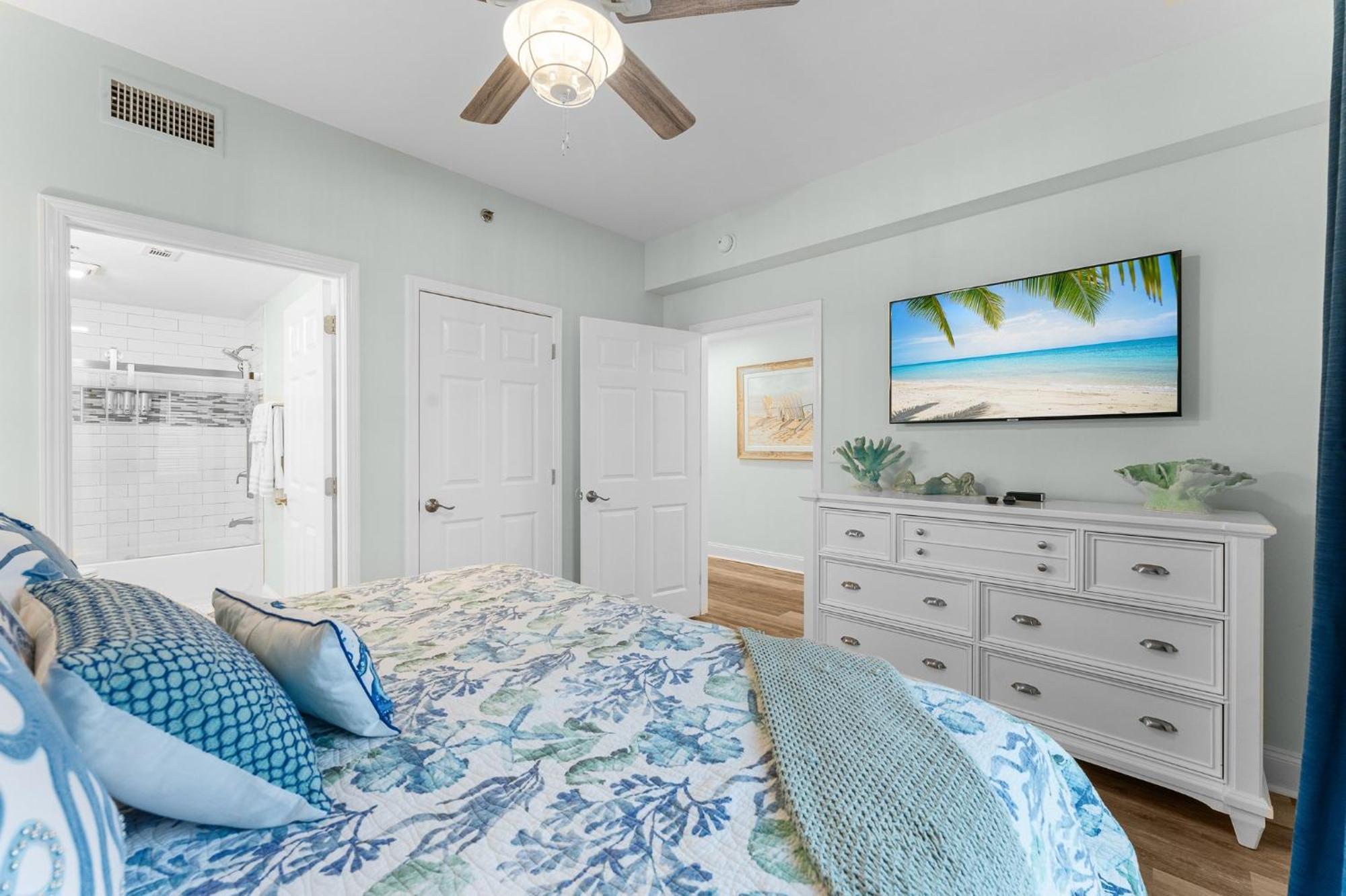 Apartment Modern Condo! Gulf Views & Amenities Galore! Presented By Dolce Getaways! *