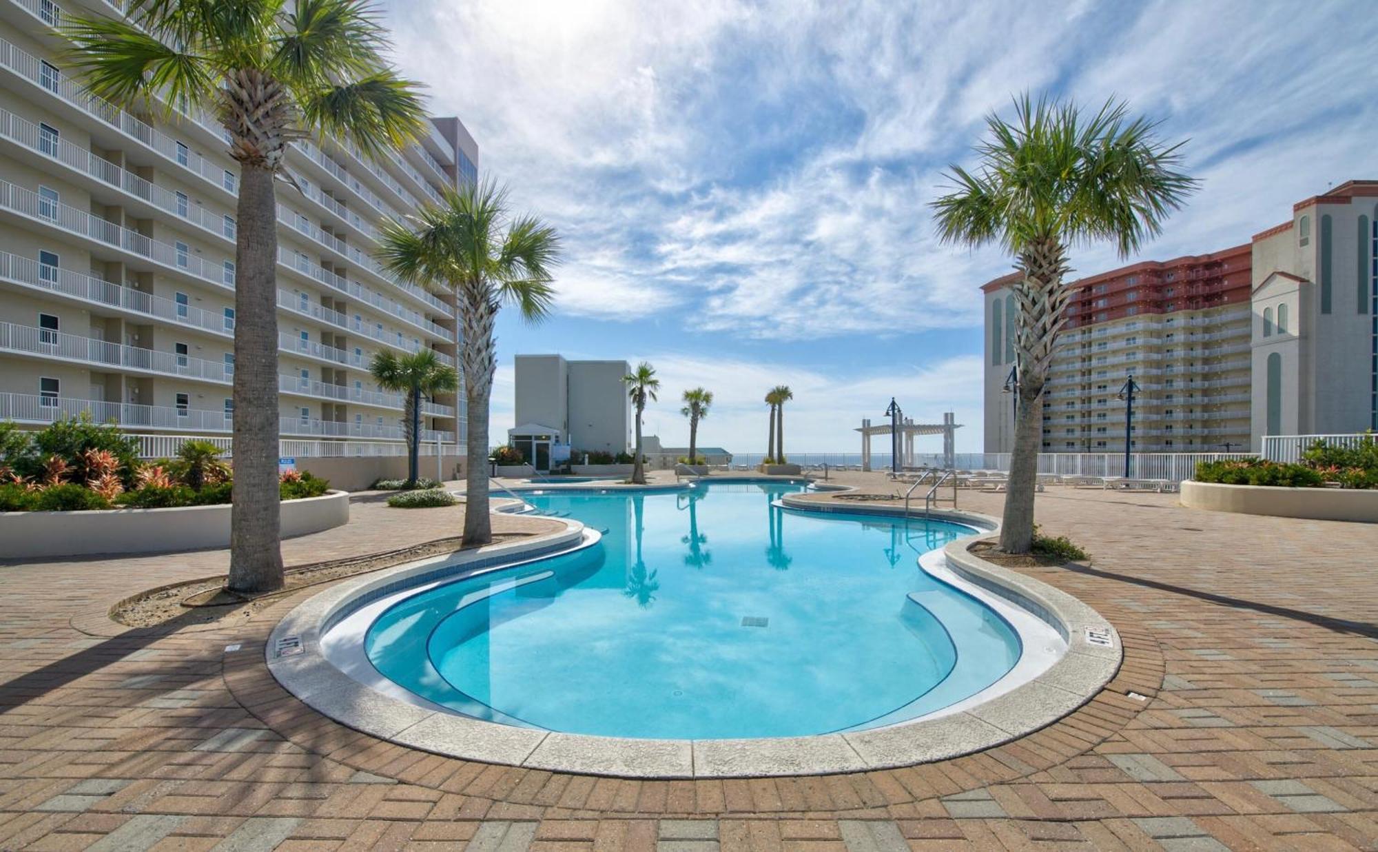 Modern Condo! Gulf Views & Amenities Galore! Presented By Dolce Getaways!