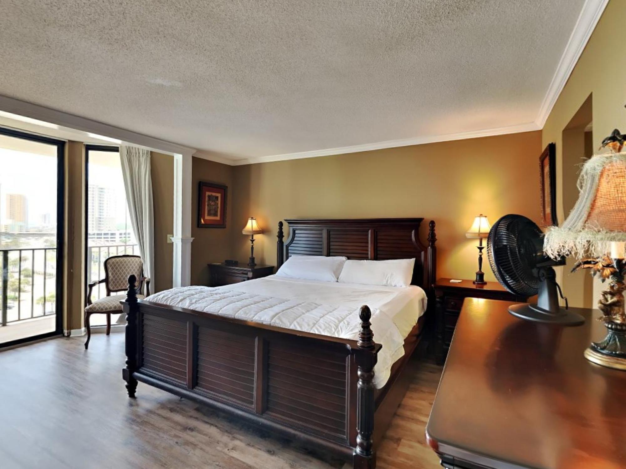 Edgewater E10912 Apartment
