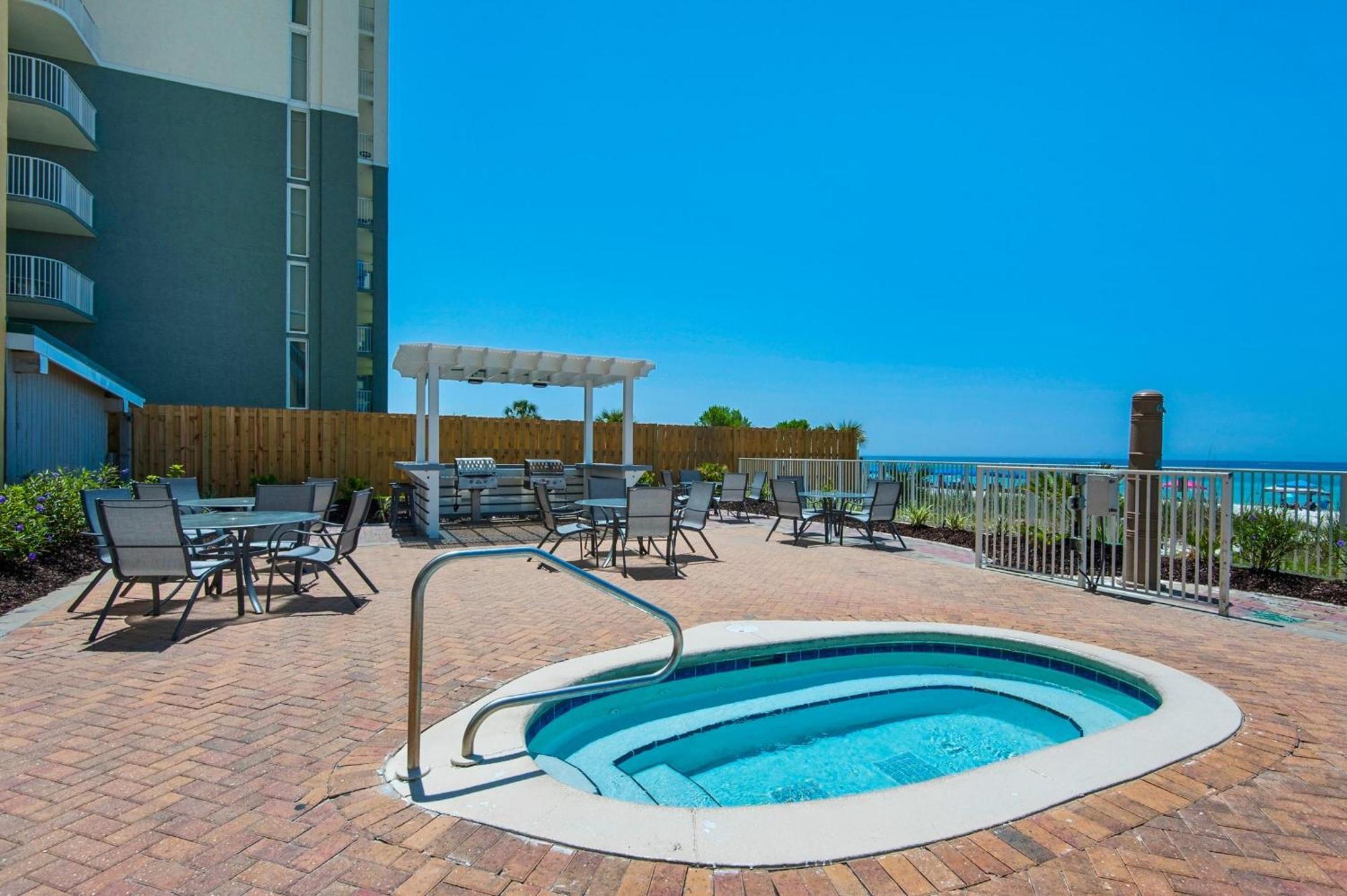 Twin Palms 1601 *