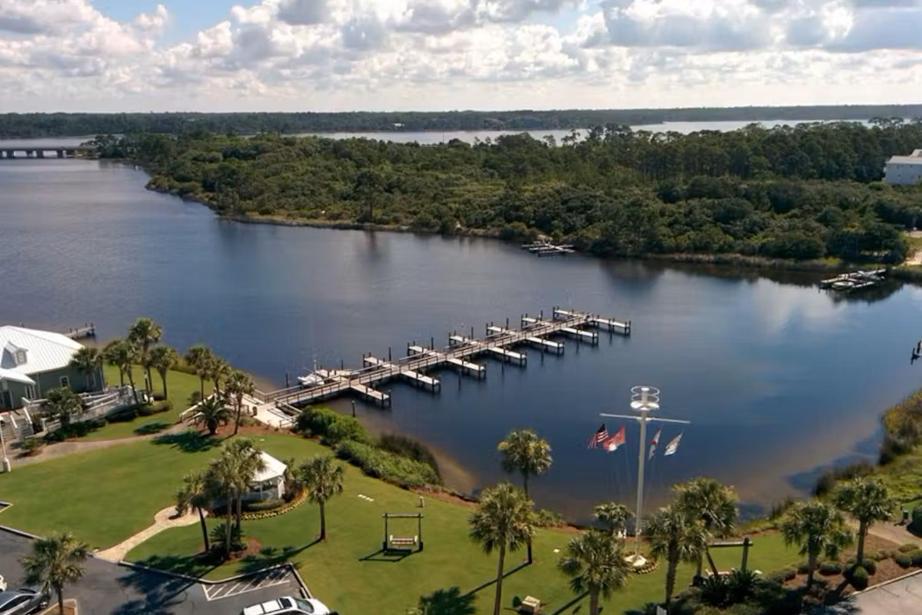 Pinnacle Port A-134 Holiday home