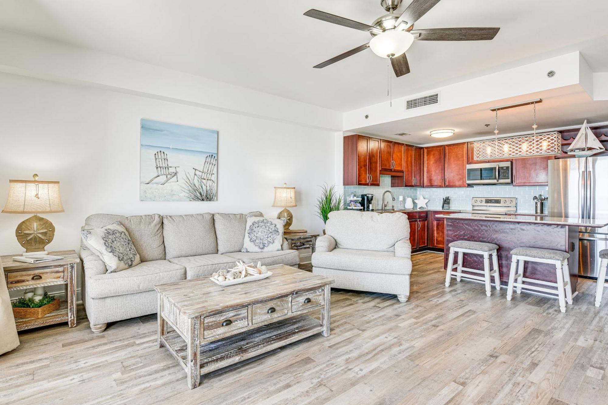 Apartment Ocean Oasis Pcb With Balcony And Views!
