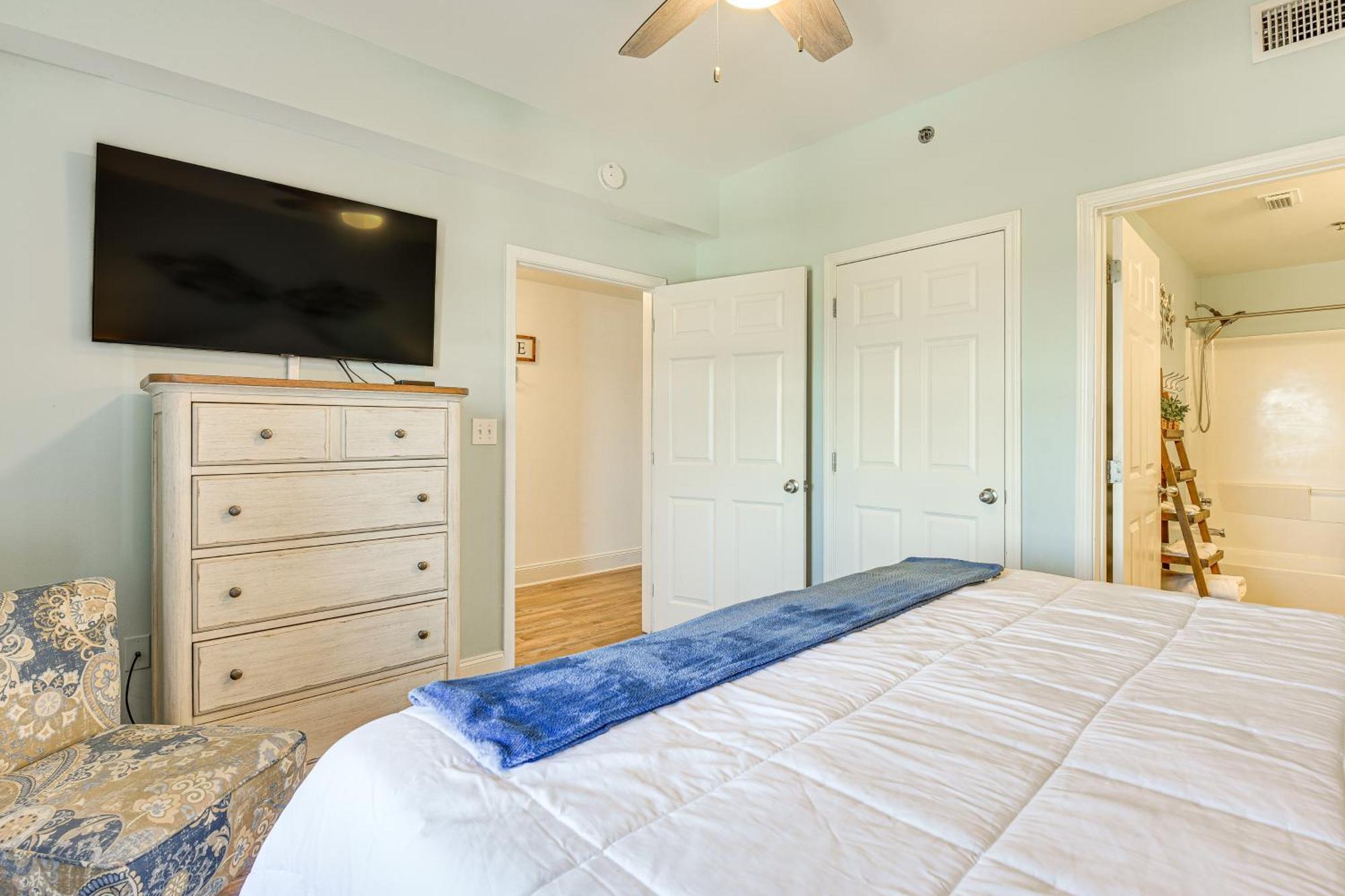 Ocean Oasis Pcb With Balcony And Views! Apartment Panama City Beach