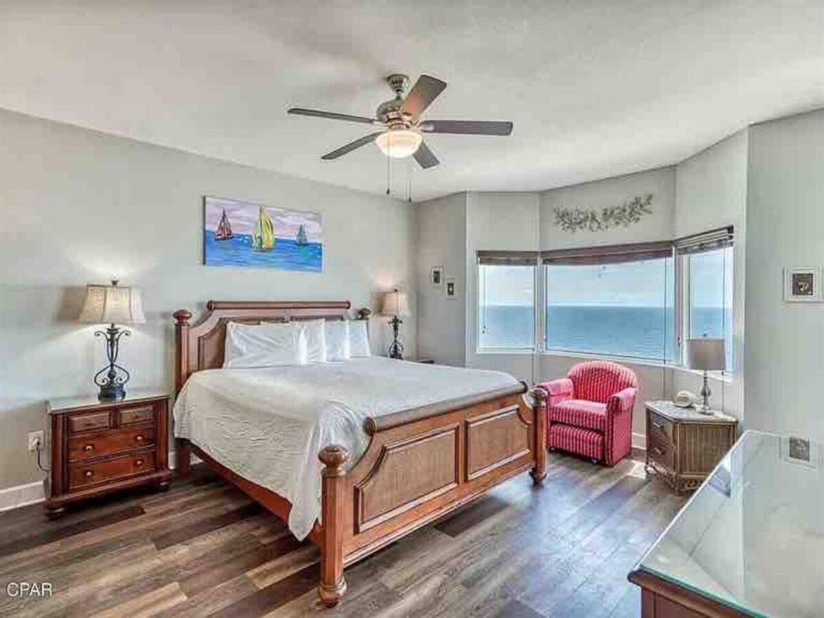 Tidewater Happy Daze 17th Floor Oceanfront Apartment *