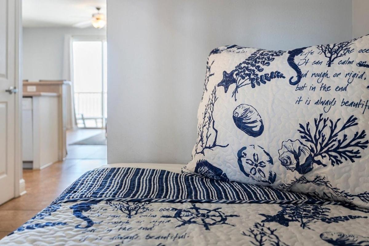 Apartment Celadon 307 1 Bedroom 2 Ba Oceanfront