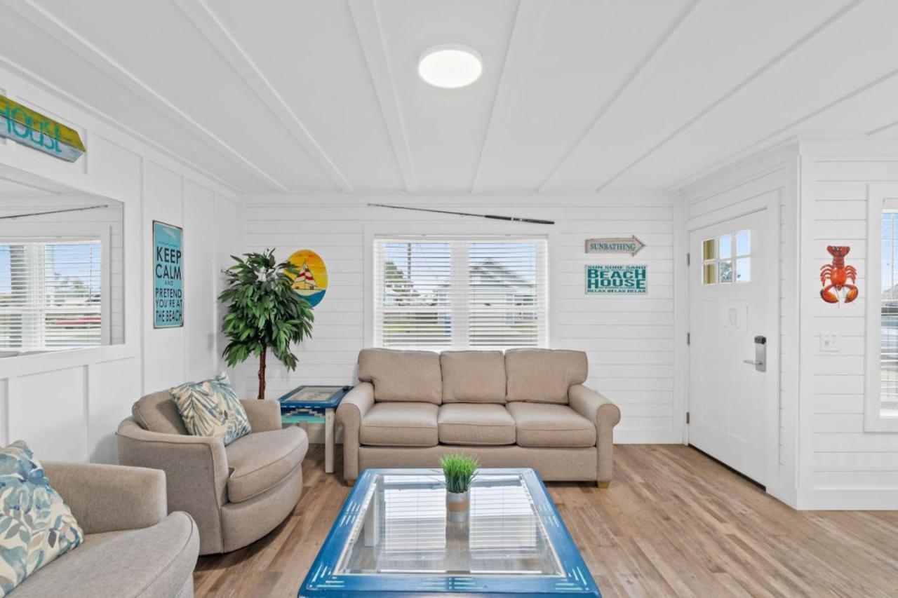 Buoy Friend Duplex In Pcb Holiday home *