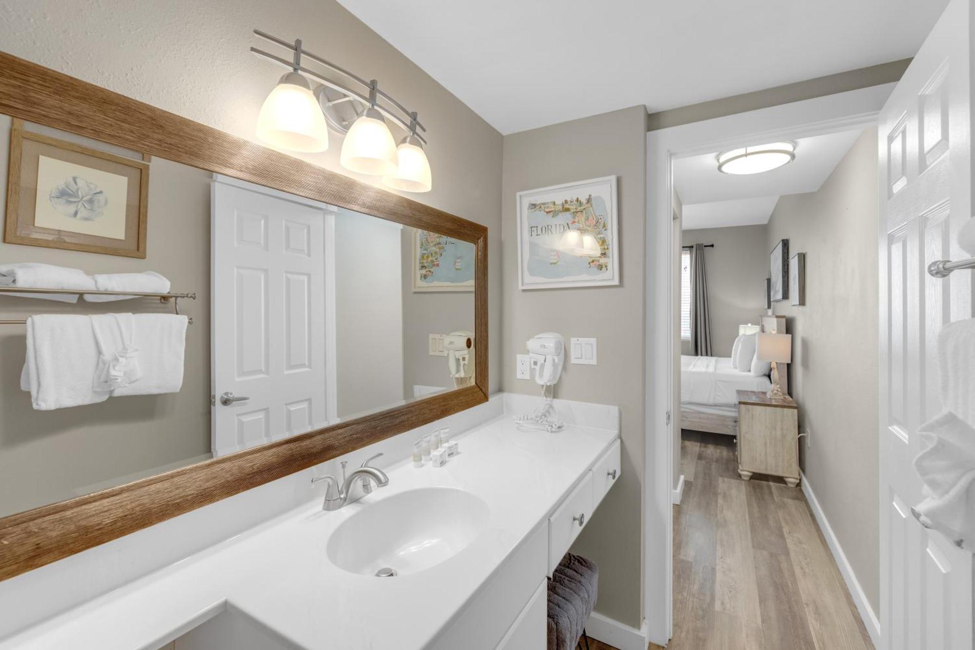 Apartment 2-bedroom Beachfront At Shores Of Panama! By Dolce Getaways Pcb! *