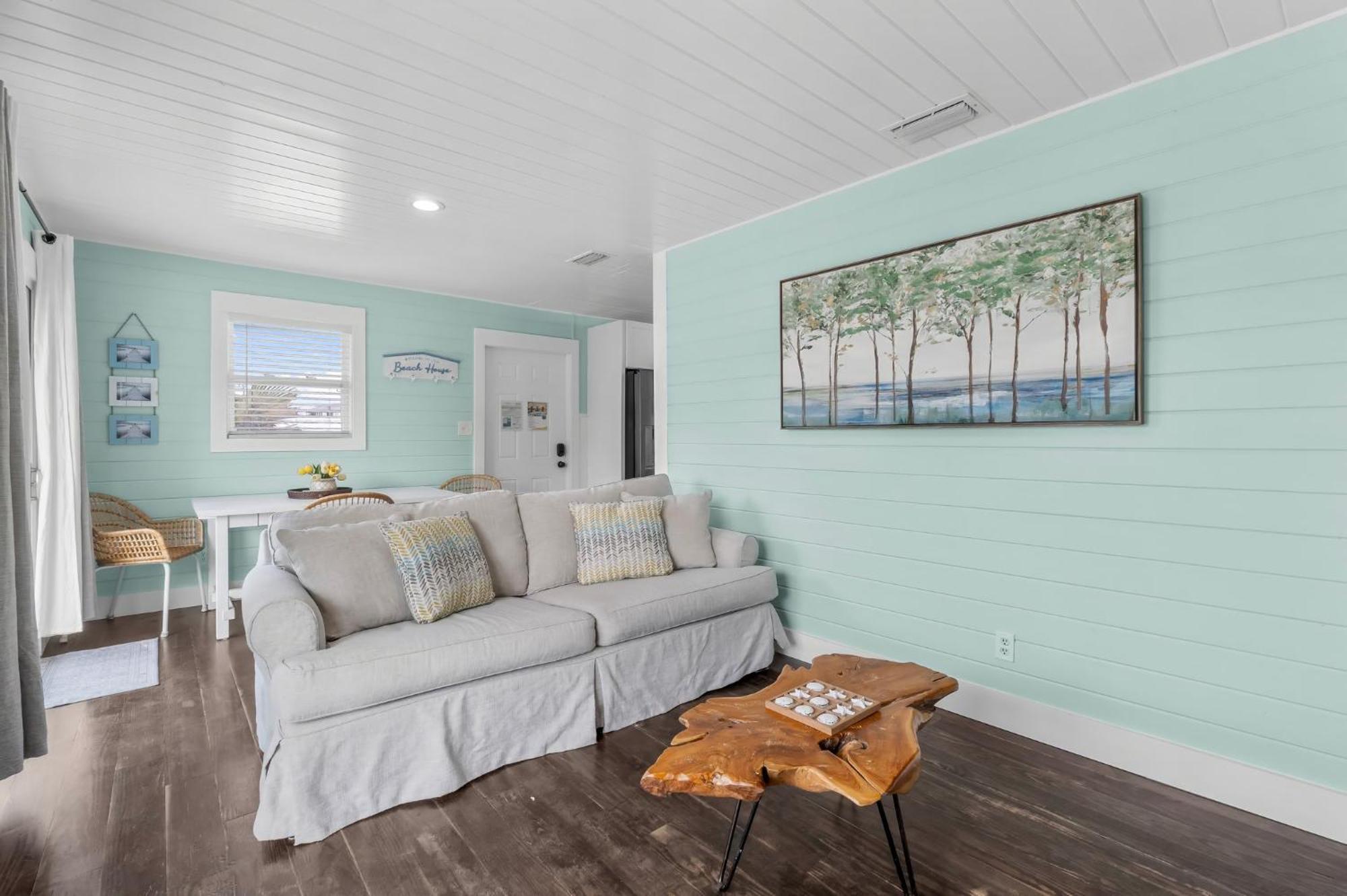 Holiday home Two Bedroom House With Private Parking, Outdoor Shower And *