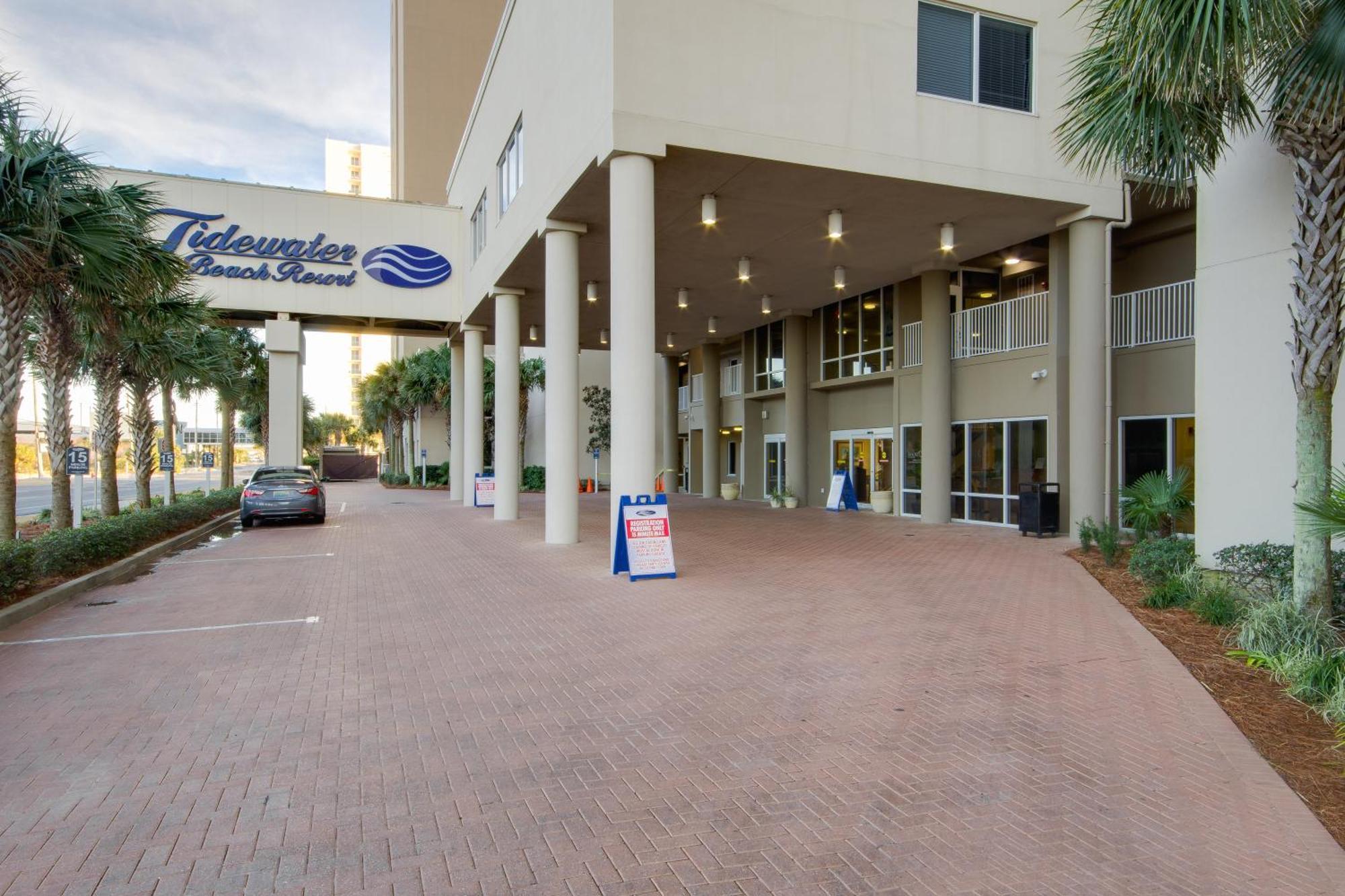 Corner Unit! Views! Free Wifi! 3-bed, 3-bath! Sleeps 9! Panama City Beach
