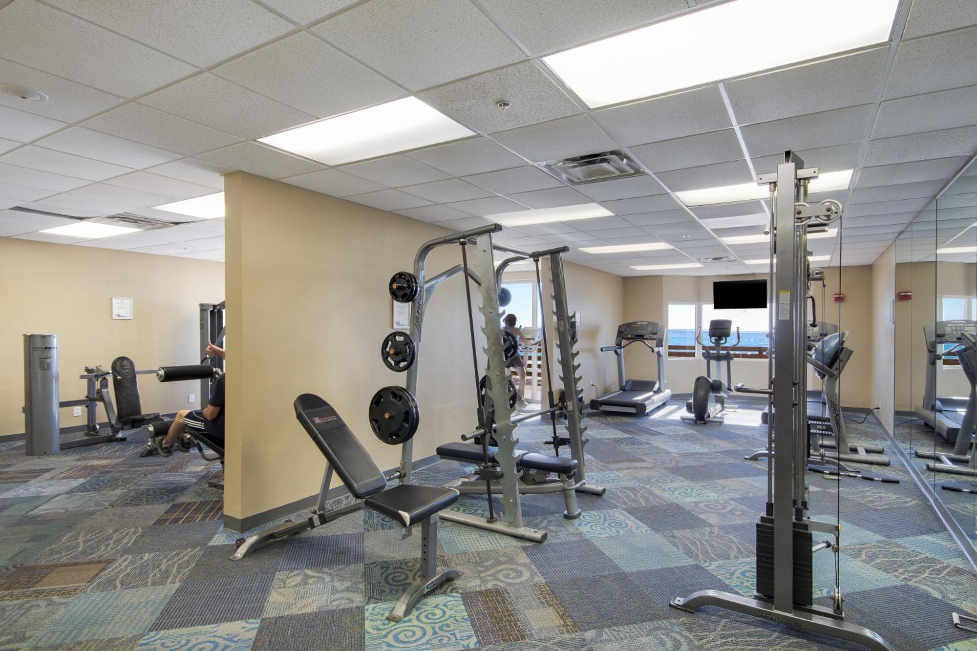 Corner Unit! Views! Free Wifi! 3-bed, 3-bath! Sleeps 9! * Panama City Beach