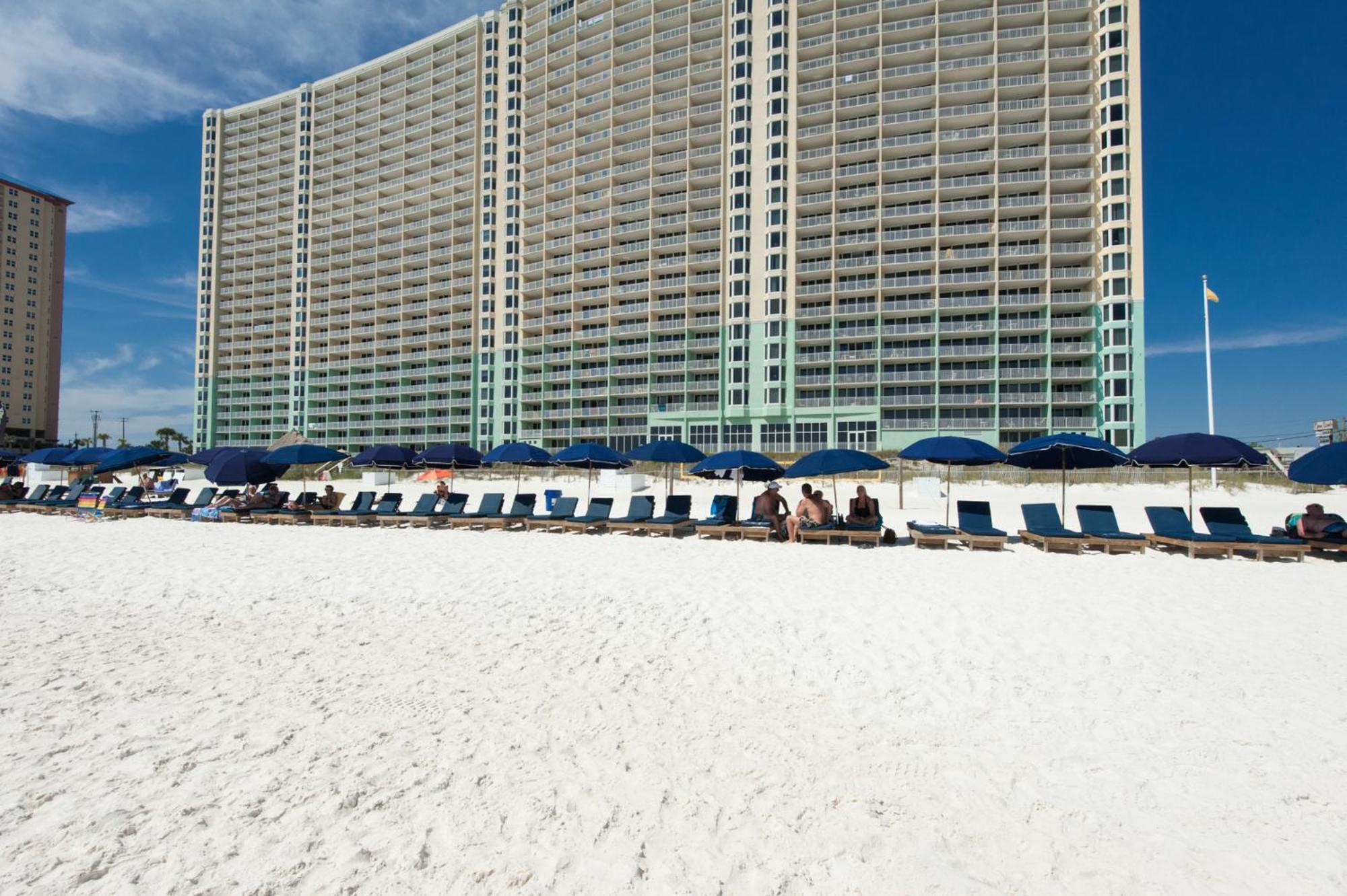 Emerald Condo-gulf Front+beach Access! Chair Service!