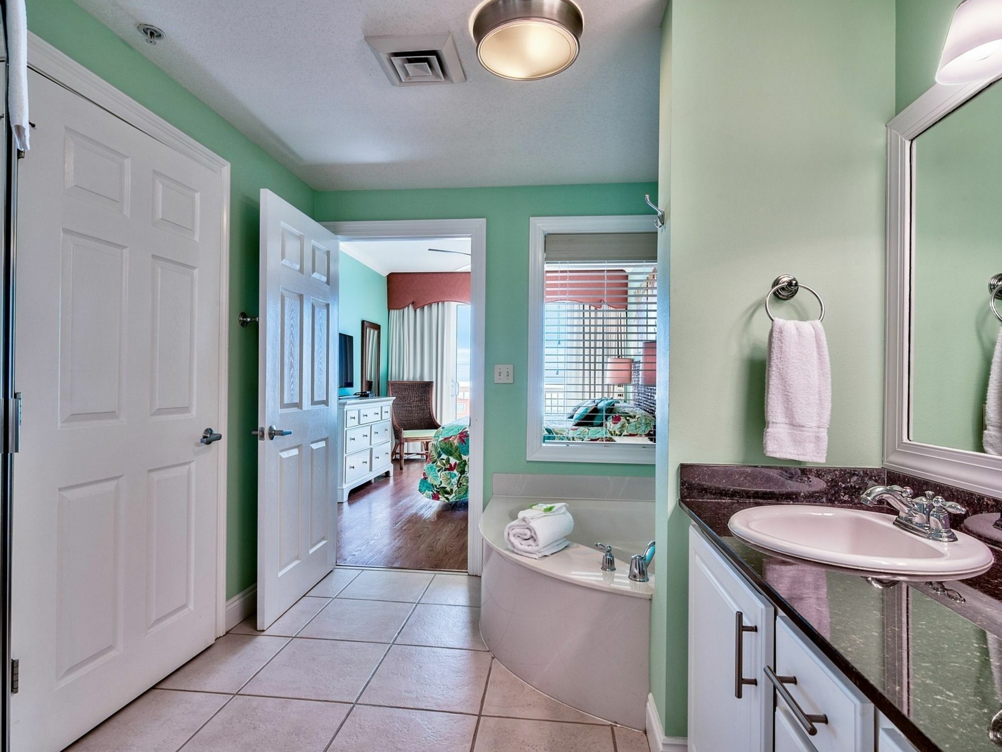 Hotel Calypso 305e 291773 By Redawning Panama City Beach