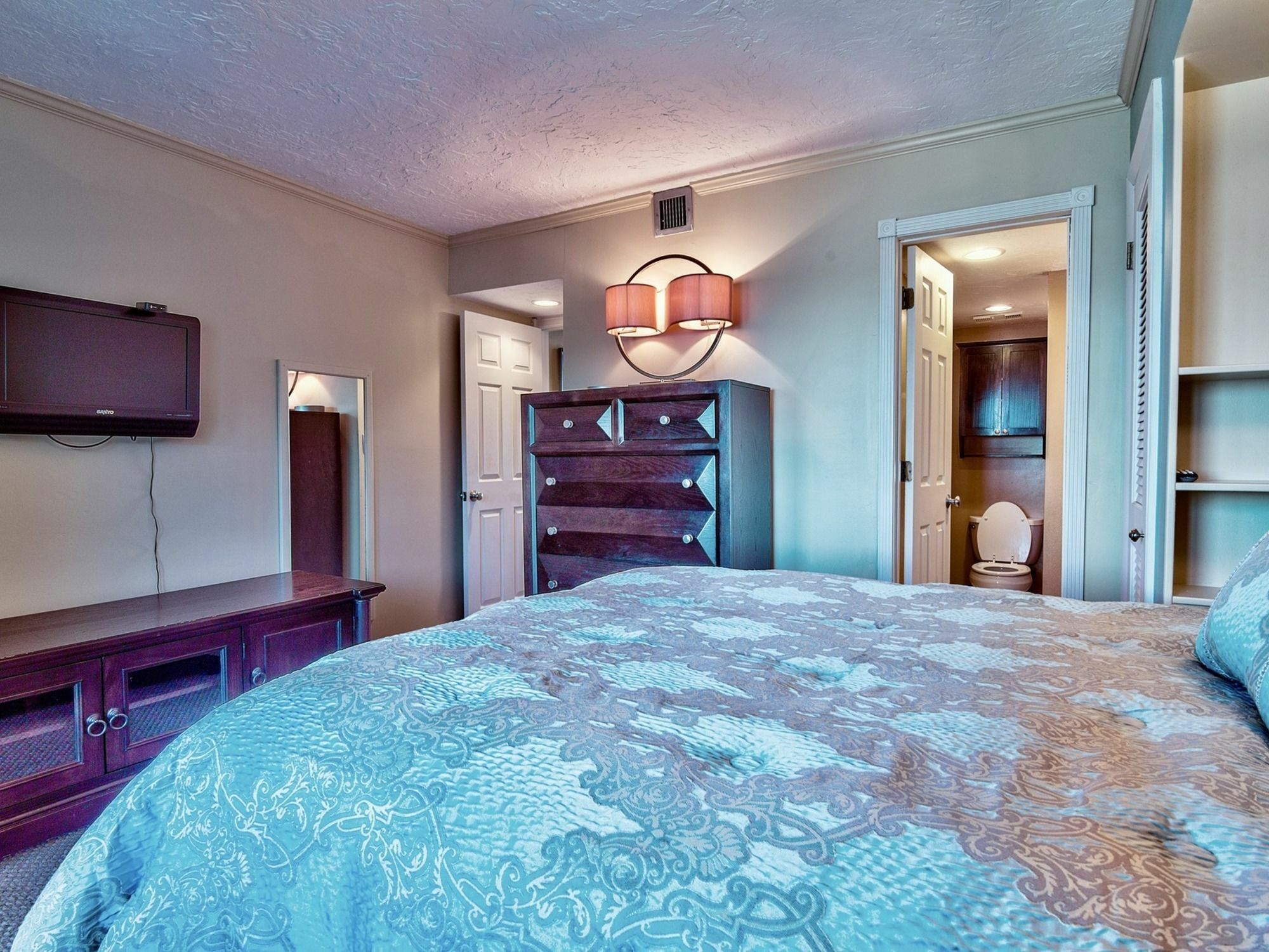 Pinnacle Port Penthouse 12 627839 By Redawning Hotel 3*