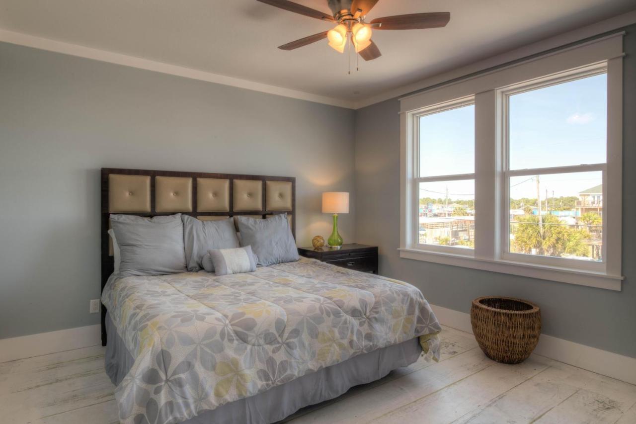 Making Waves - New Rates For August 10 - September 3rd!!!