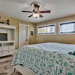 Sandy Bottoms - Fabulous West End House Hot Tub!