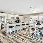 Island Time- Wonderful Private Beachfront Home - Beautiful!!!