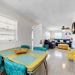 Sunnyside Beach House