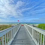 Sterling Breeze - Luxury Beach Front Condo