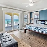 Southern Comfort - Beautiful Private Beachfront Home!
