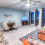 Laketown Wharf Resort 416 By Aneliya