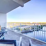 Laketown Wharf 831 By Aneliya
