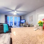 Brand New!Laketown Wharf 233! Beautiful 3 Bd, Great Amenities, And Great Location