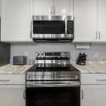 Lakeview Luxury At Laketown Wharf #235 By Nautical Properties