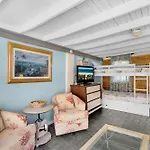 Salty Seahorse Bungalow