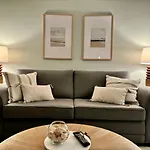 Cozy Beach Condo In Complex