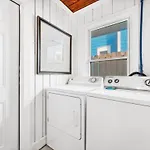 Seaside Serendipity - Wonderful Private Beachfront Home - Beautiful!
