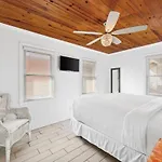 Seaside Serendipity - Wonderful Private Beachfront Home - Beautiful!